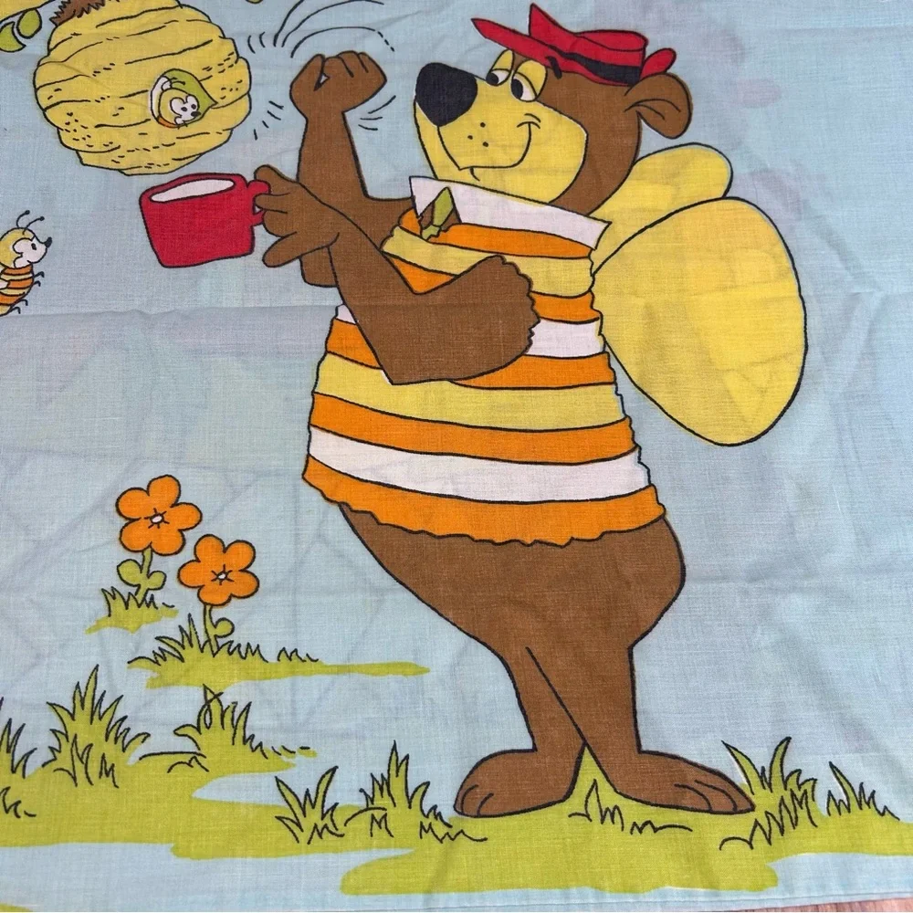 Vintage Yogi Bear Pillowcase Picnic Boo-Boo Bear Hanna Barbera Burlington House